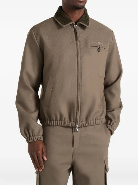 Manière De Voir Kilian in olive twill signature jacket
